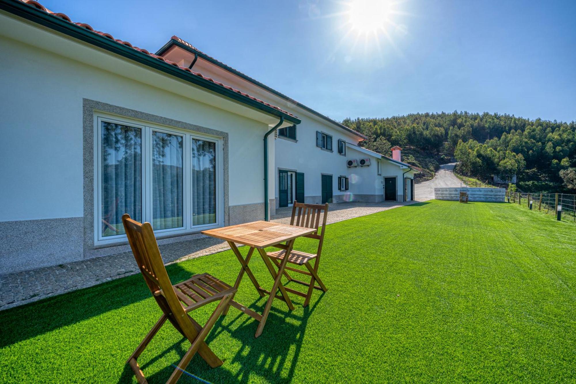 Central Suites Arouca Exteriér fotografie